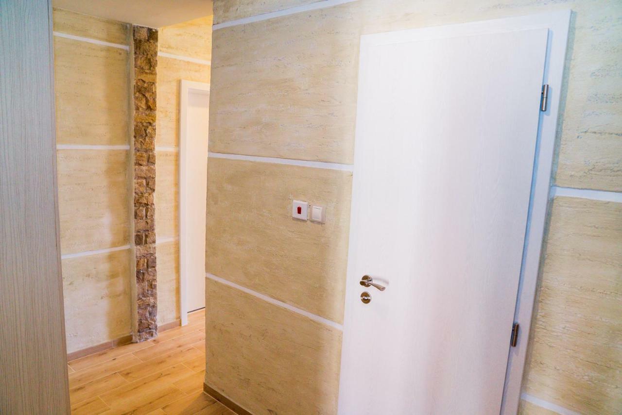 Sofia Central Luxury Apartment Eksteriør billede